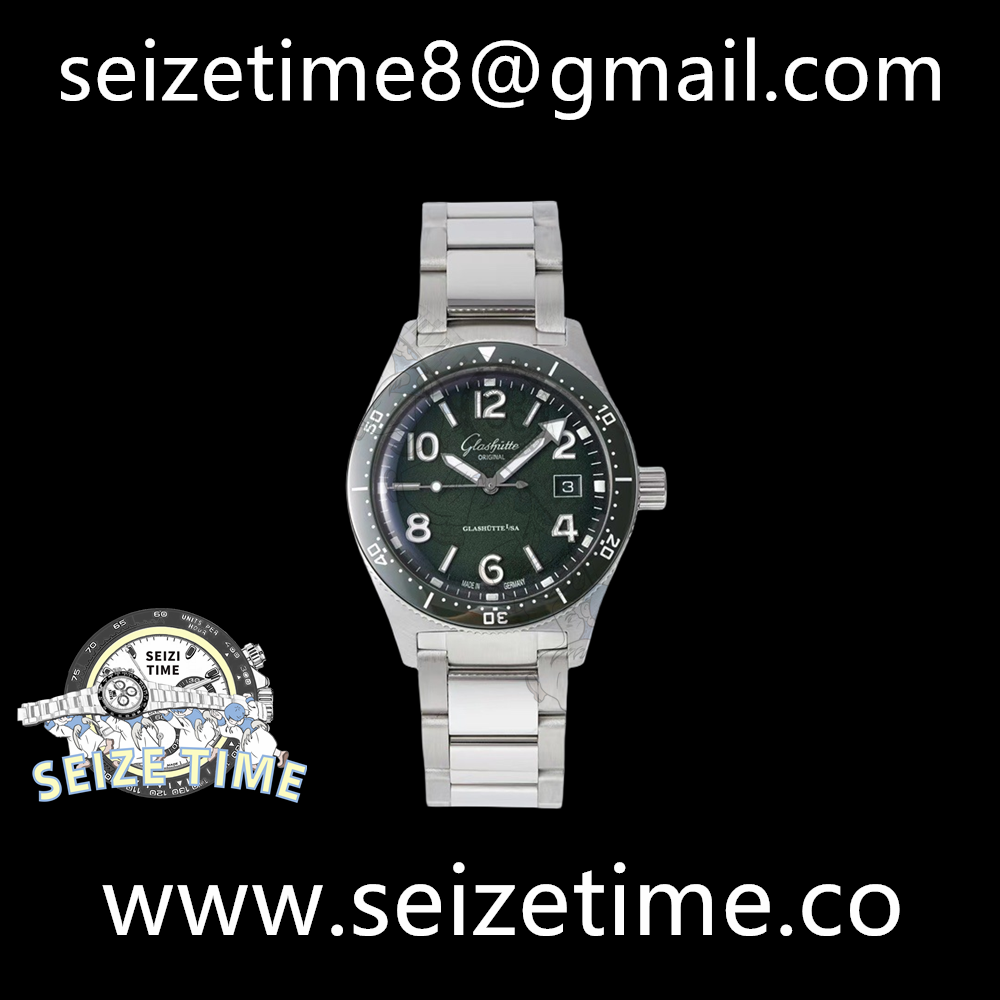 Spezialist SeaQ 39mm SS Green Dial on SS Bracelet RXW SW200